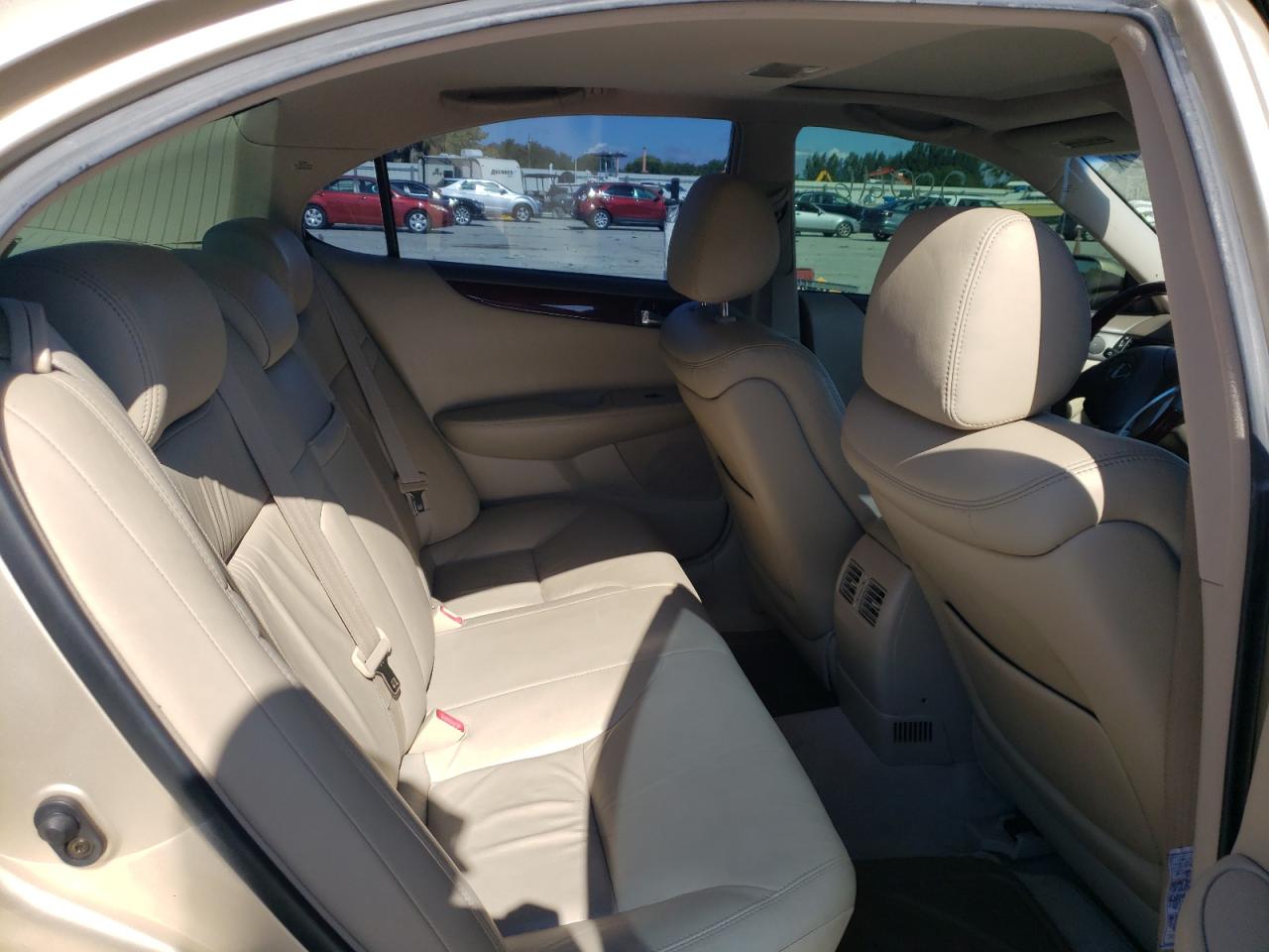 Photo 6 from auction – 2004 LEXUS ES 330 with VIN JTHBA30GX45013740