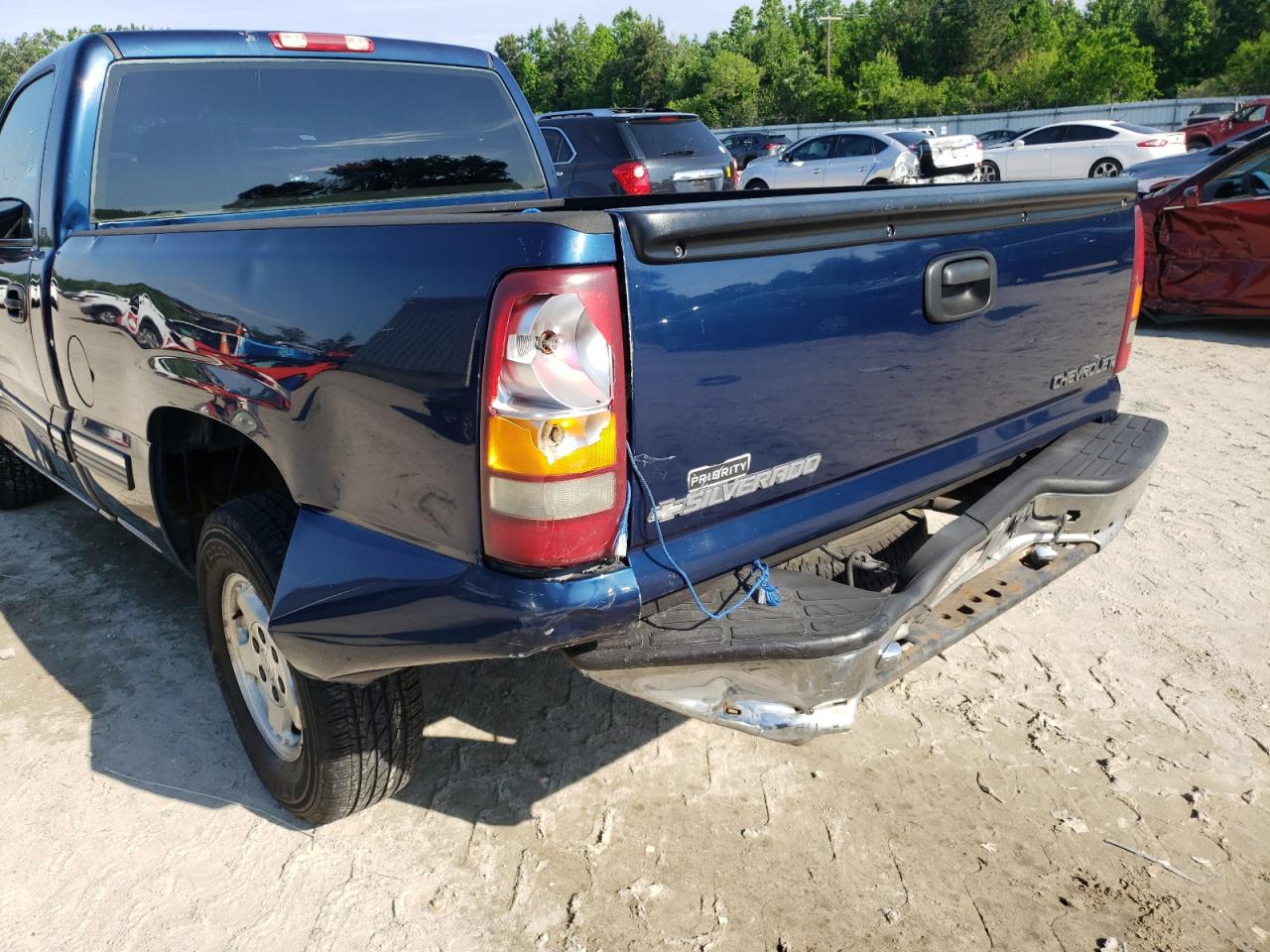 Photo 9 from auction – 2000 CHEVROLET SILVERADO with VIN 1GCEC14T5YZ159255