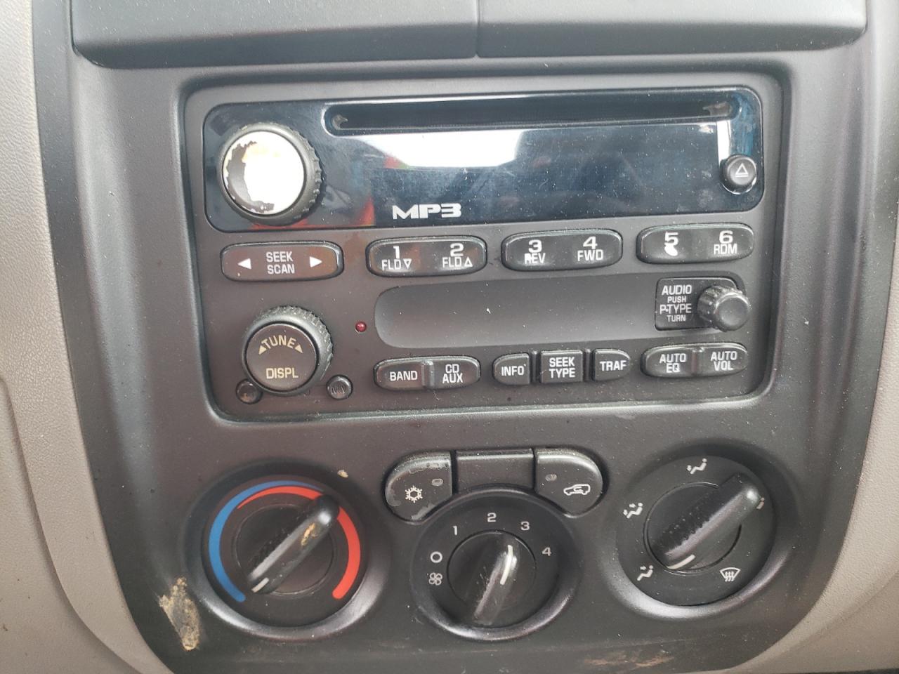Photo 9 from auction – 2005 GMC CANYON with VIN 1GTCS148058136067