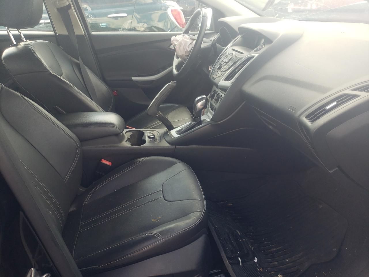 Photo 5 from auction – 2013 FORD FOCUS SE with VIN 1FADP3F22DL242872