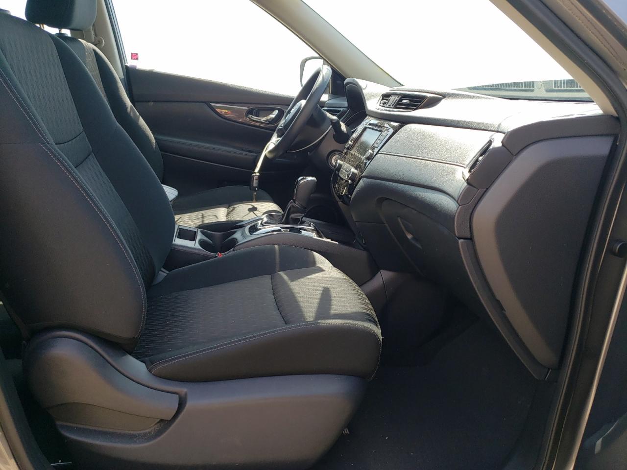 Photo 5 from auction – 2018 NISSAN ROGUE S with VIN KNMAT2MT1JP518767