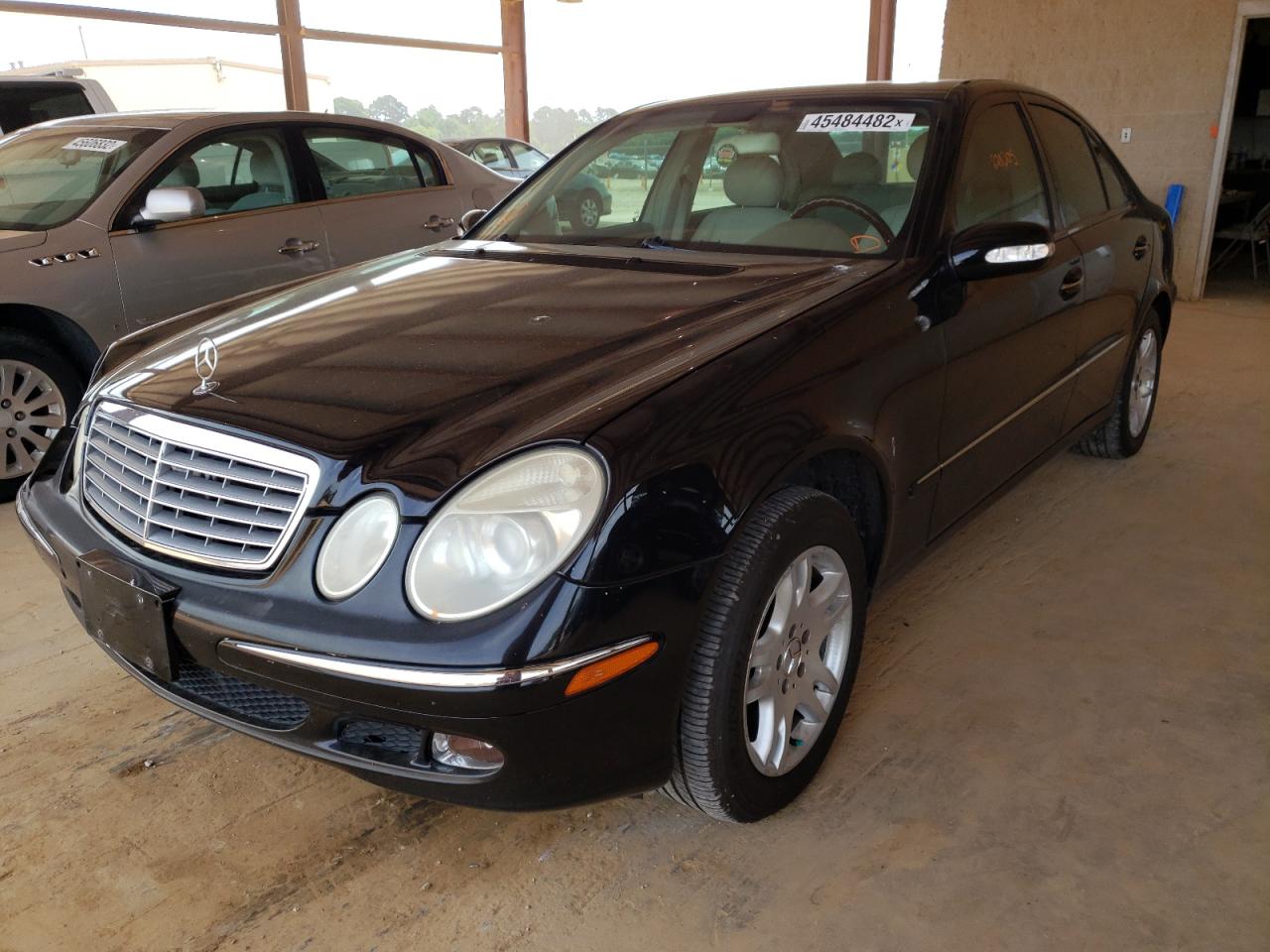 Photo 2 from auction – 2004 MERCEDES-BENZ E 320 with VIN WDBUF65J54A437575
