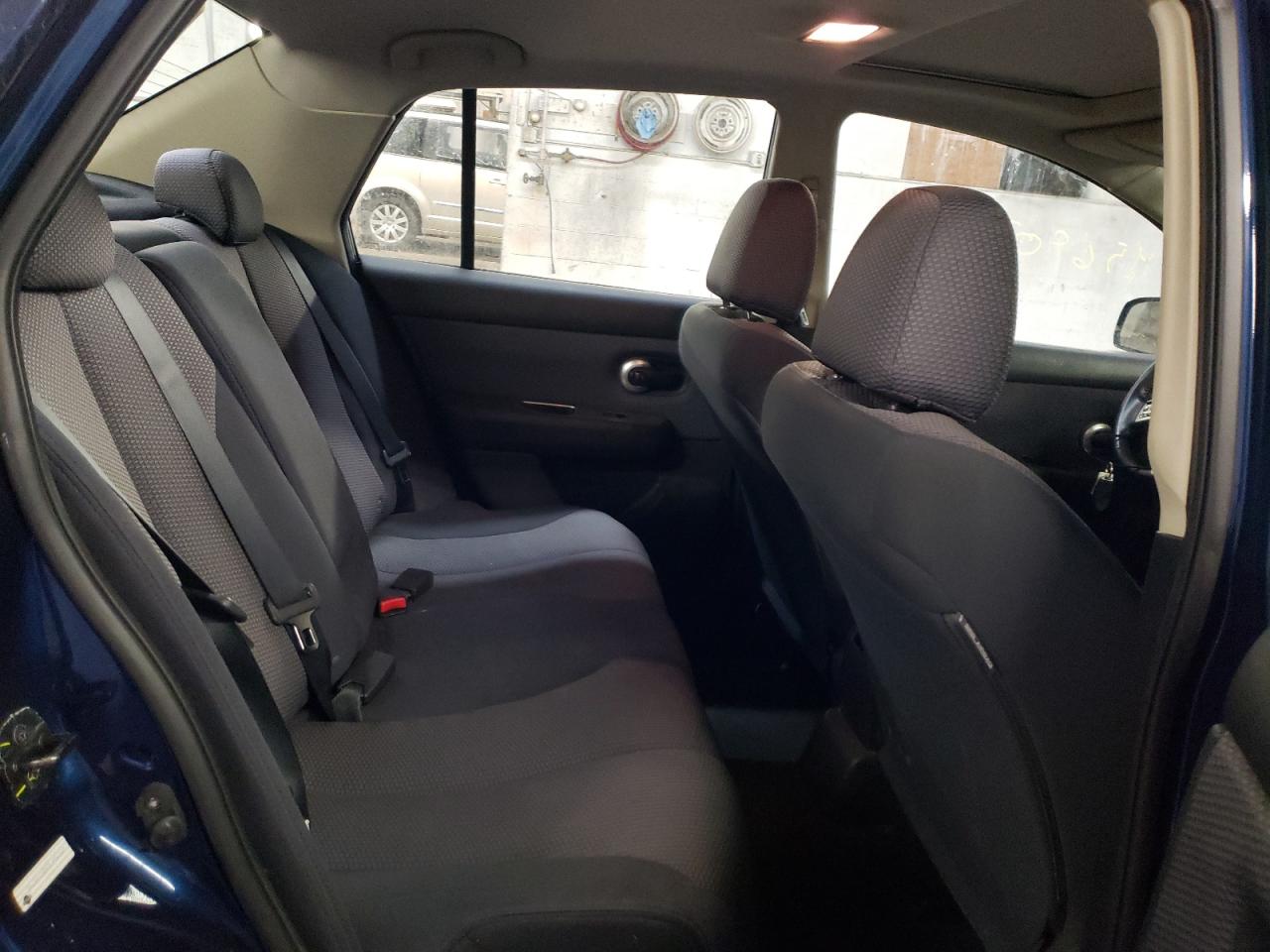Photo 6 from auction – 2007 NISSAN VERSA S with VIN 3N1BC11E97L456367