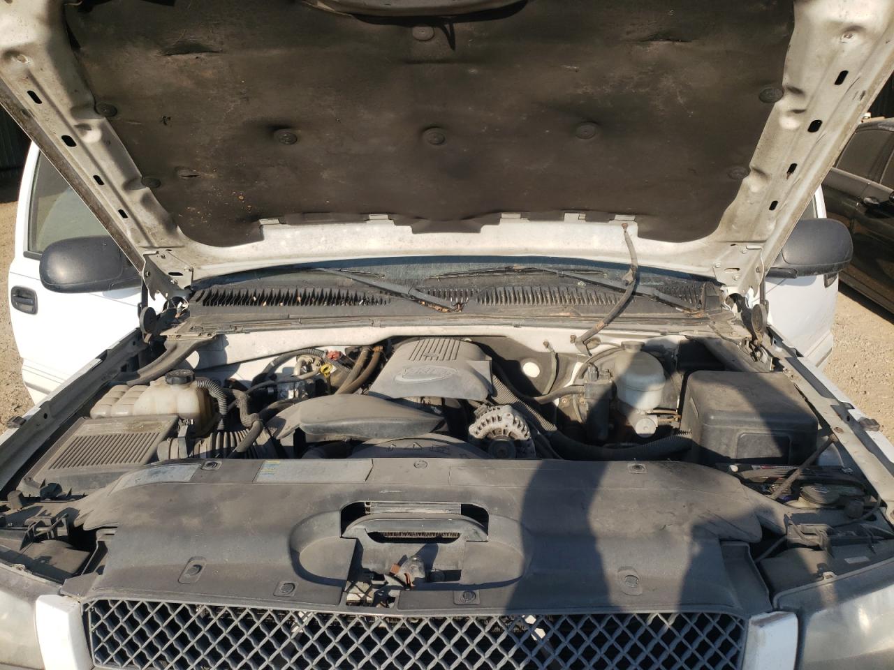 Photo 7 from auction – 2004 CHEVROLET SILVERADO with VIN 2GCEC19V541200948
