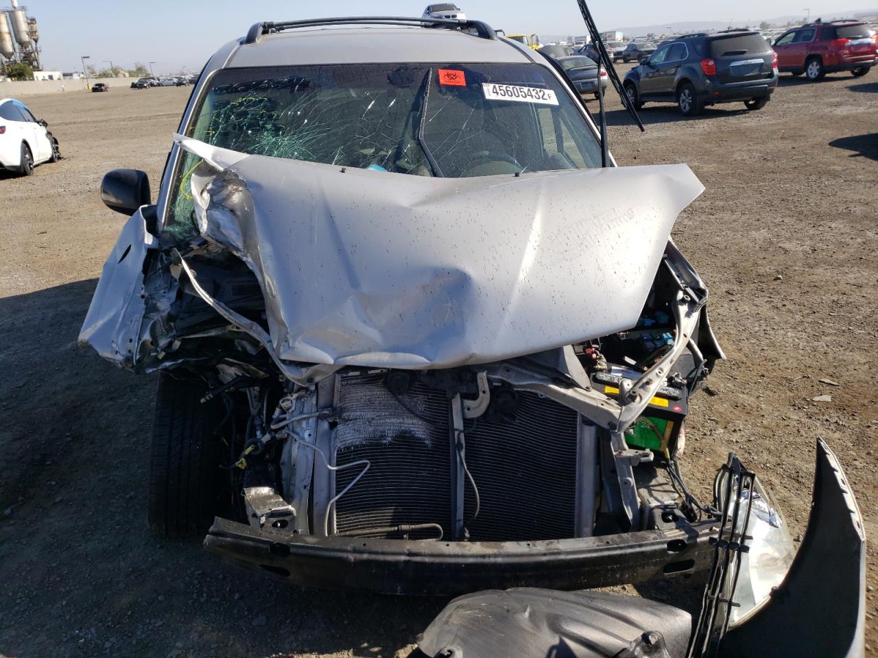 Photo 9 from auction – 2004 TOYOTA SIENNA LE with VIN 5TDBA23C84S002685