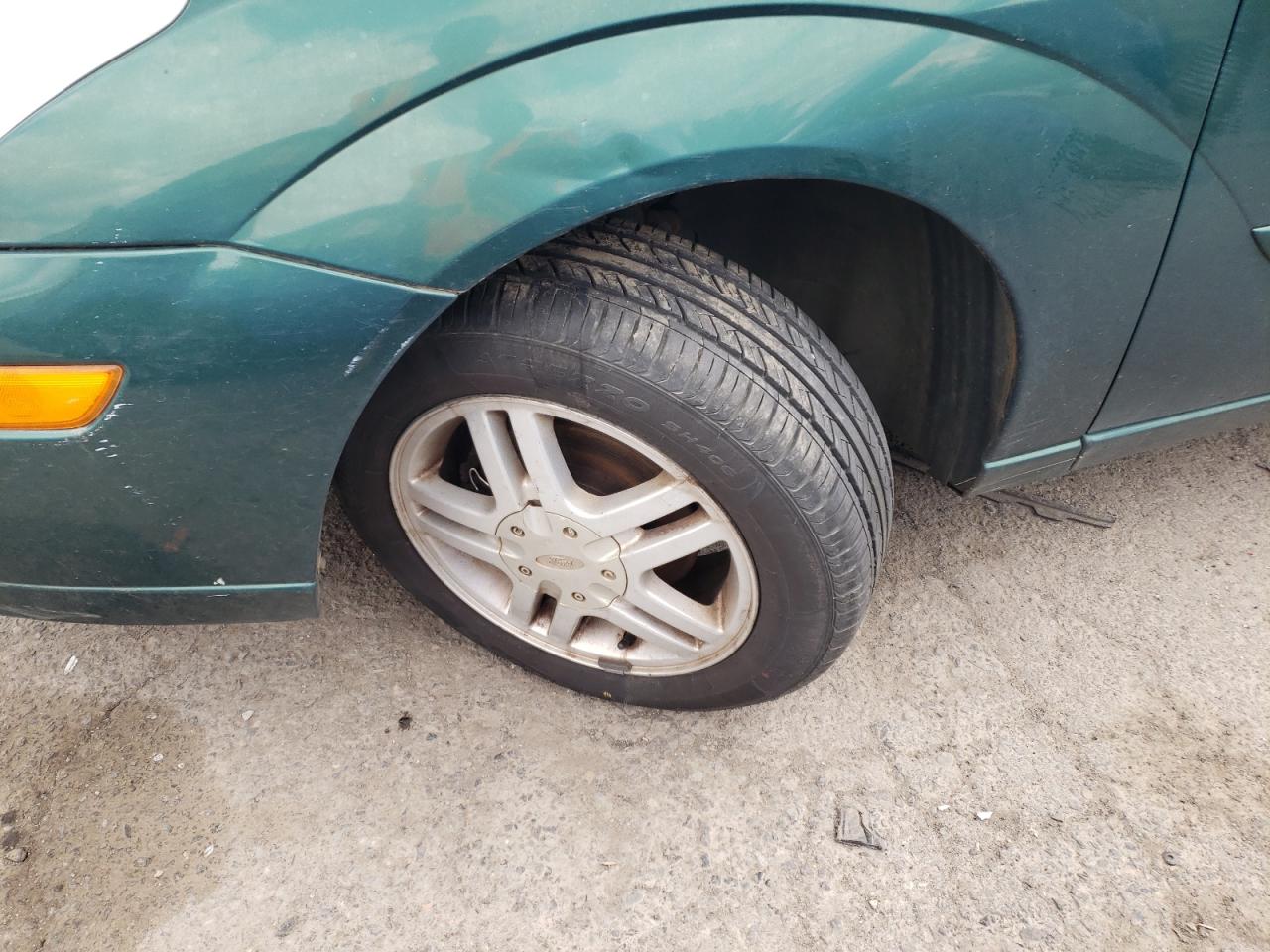Photo 9 from auction – 2001 FORD FOCUS SE with VIN 1FAFP34331W196239