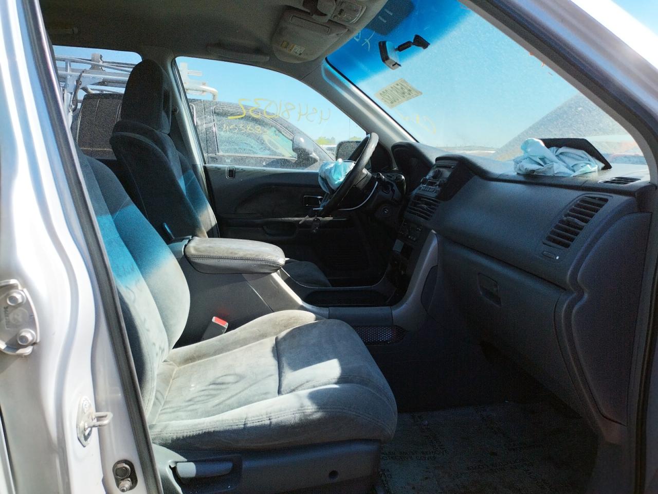 Zdjęcie 5 z aukcji – 2003 HONDA PILOT EX z VIN 2HKYF18443H560691