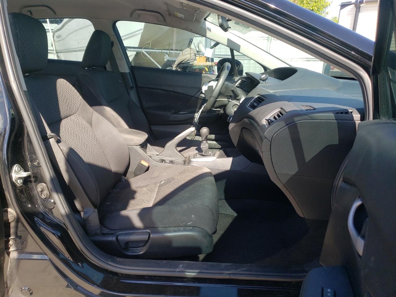 Photo 5 from auction – 2014 HONDA CIVIC LX with VIN 2HGFB2E55EH555468