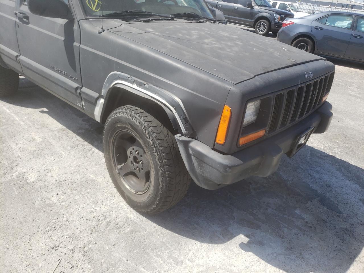Photo 9 from auction – 2000 JEEP CHEROKEE S with VIN 1J4FF48S5YL100153