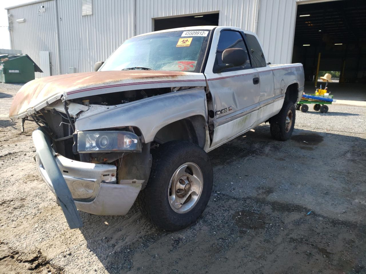 Photo 2 from auction – 1998 DODGE RAM 1500 with VIN 3B7HF12Y2WM262523