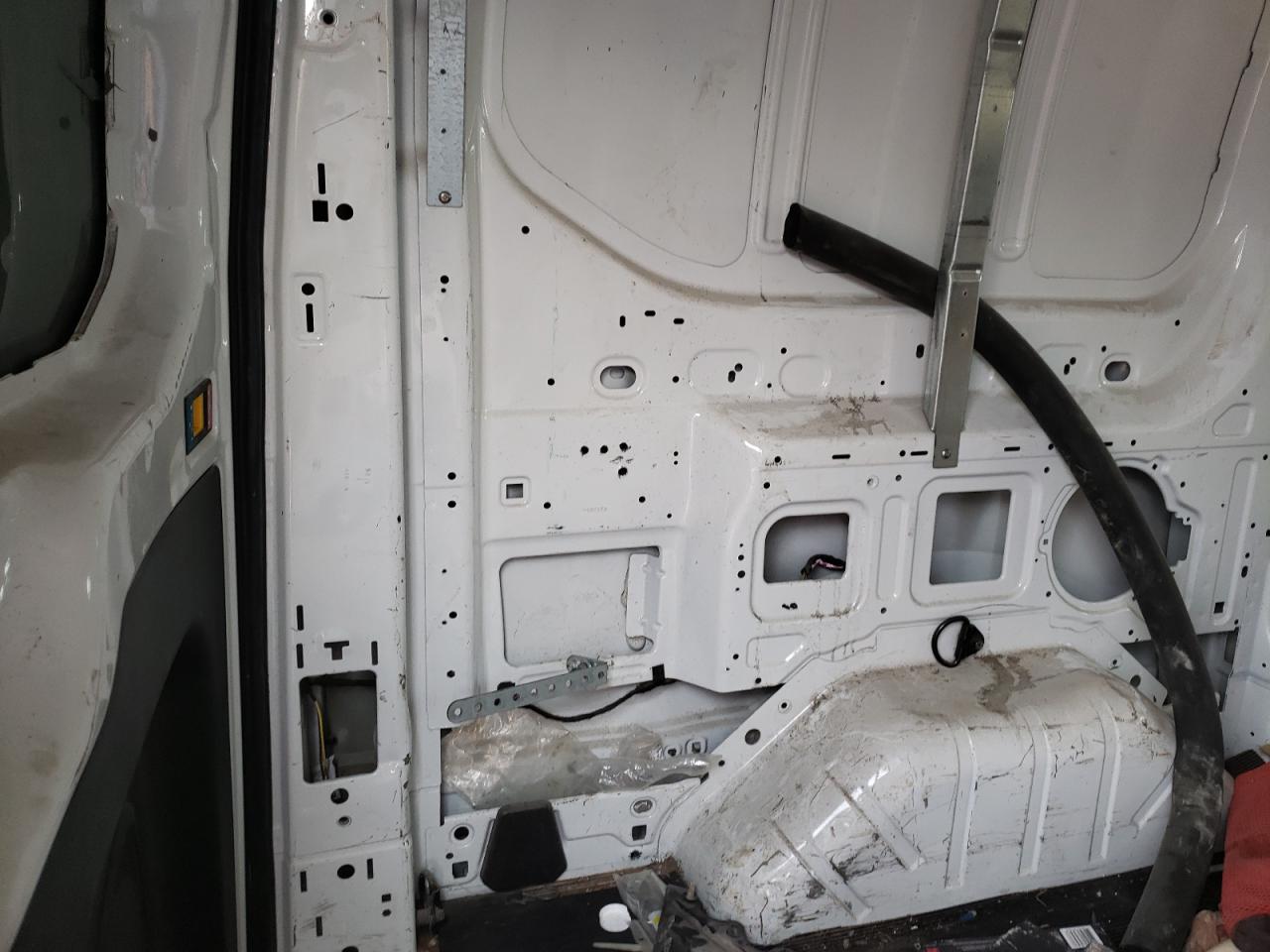 Photo 6 from auction – 2015 FORD TRANSIT T- with VIN 1FTNR1ZM3FKA56762