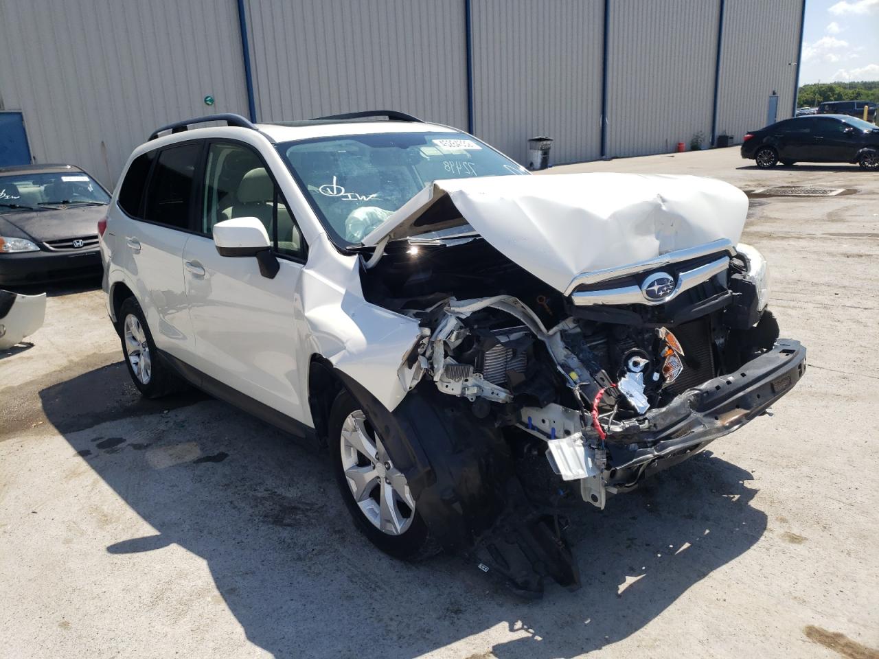 SUBARU FORESTER 2 2015 with VIN JF2SJADC7FH829367 - Photo from auction