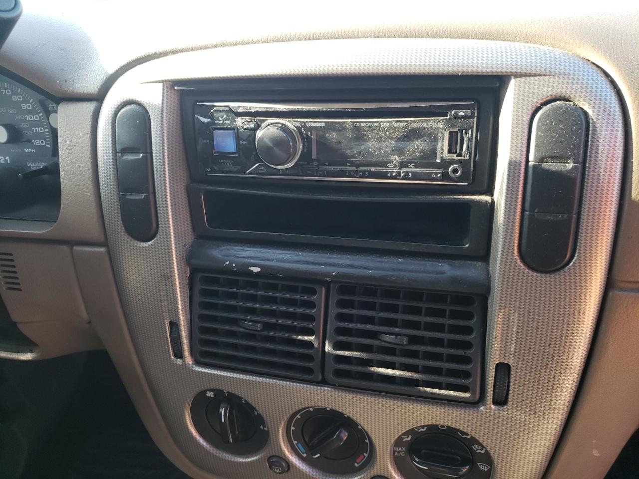 Photo 9 from auction – 2003 FORD EXPLORER X with VIN 1FMZU63K83ZA11318