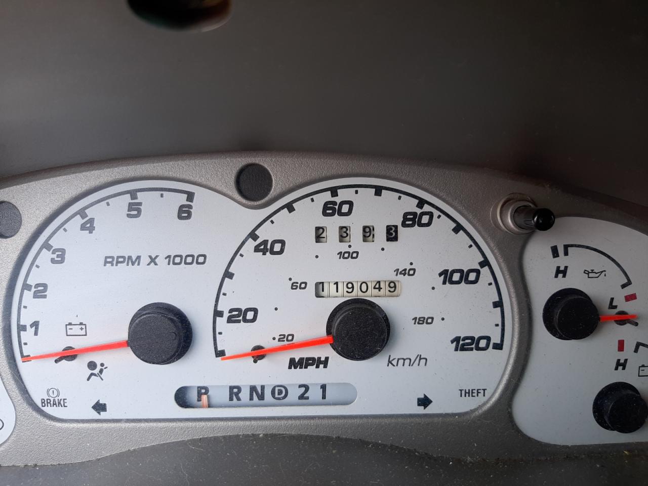 Photo 8 from auction – 2001 FORD EXPLORER S with VIN 1FMZU77EX1UC41821