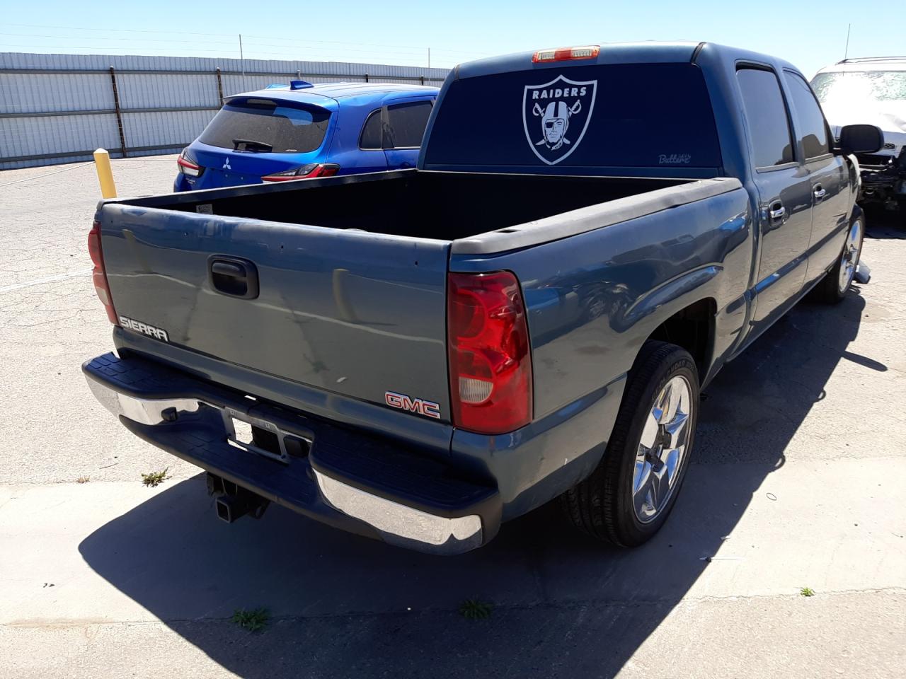 Photo 4 from auction – 2006 GMC NEW SIERRA with VIN 2GTEC13V561213985