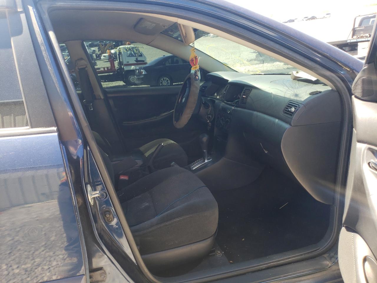 Photo 5 from auction – 2005 TOYOTA COROLLA CE with VIN 1NXBR32E45Z387351