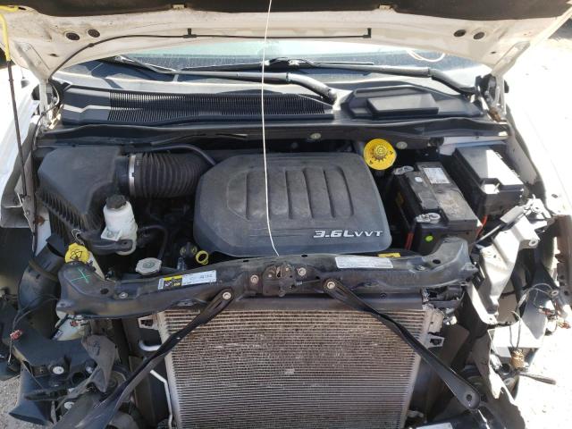 Photo 7 from auction – 2013 CHRYSLER TOWN & COU with VIN 2C4RC1BG7DR774420