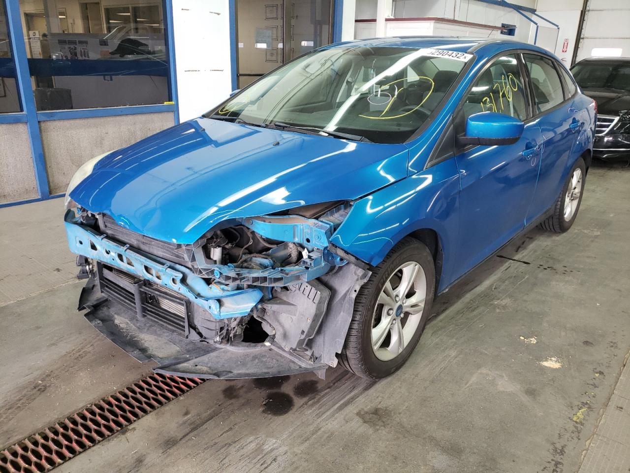 Photo 2 from auction – 2012 FORD FOCUS SE with VIN 1FAHP3F22CL109934