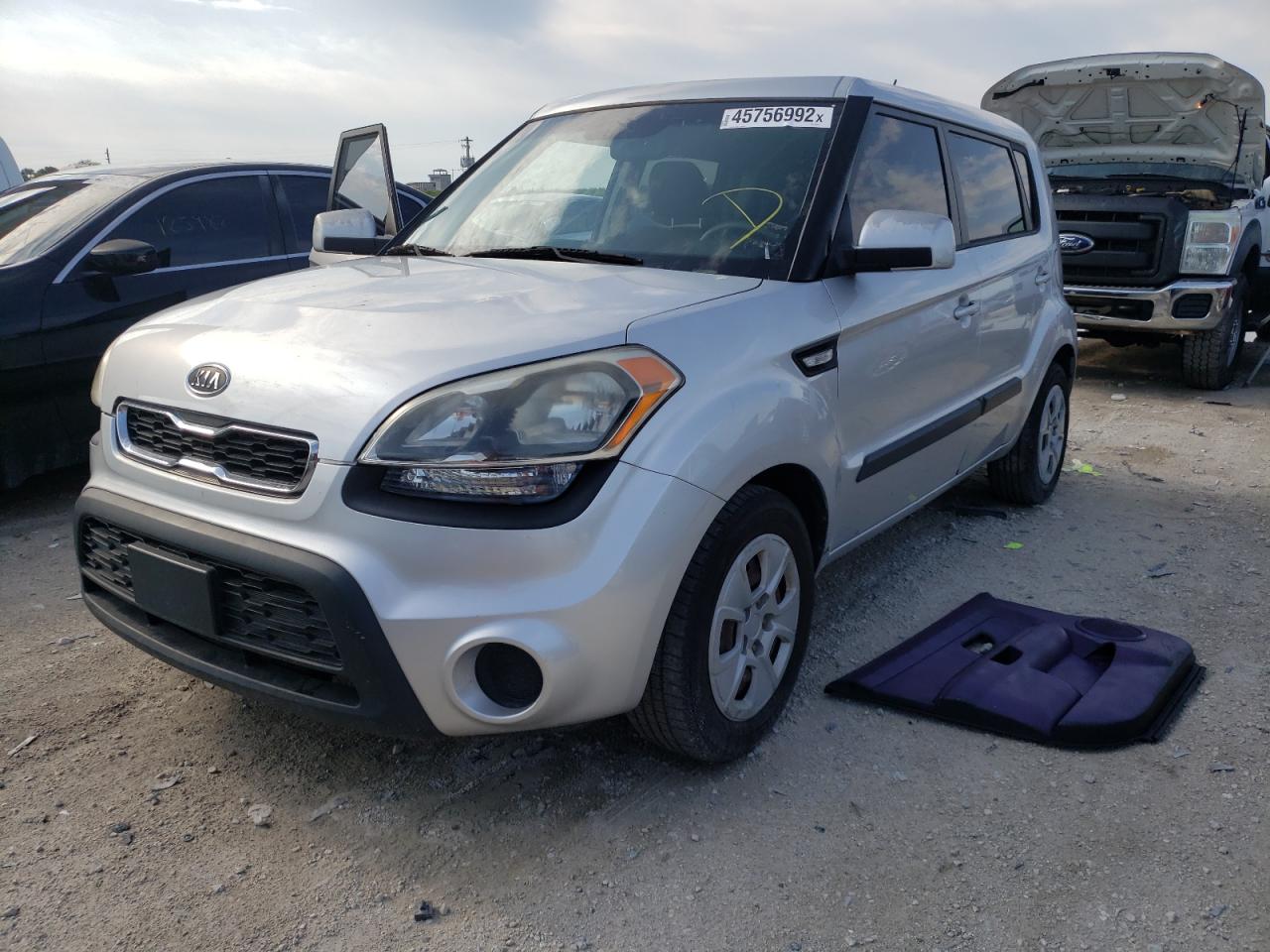 Photo 2 from auction – 2012 KIA SOUL with VIN KNDJT2A55C7456265