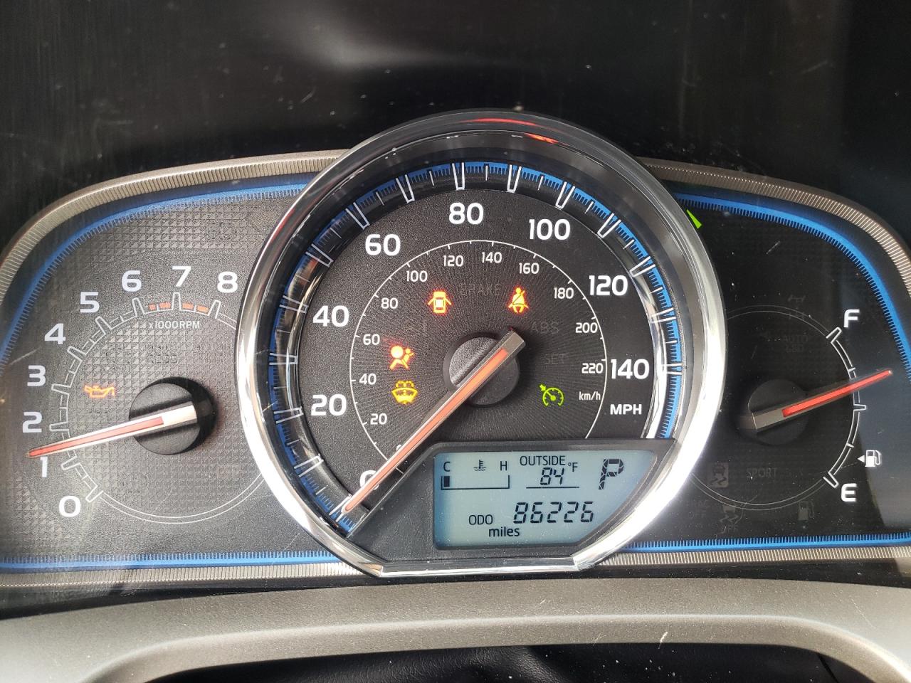 Photo 8 from auction – 2013 TOYOTA RAV4 LIMIT with VIN JTMYFREV6DD022450