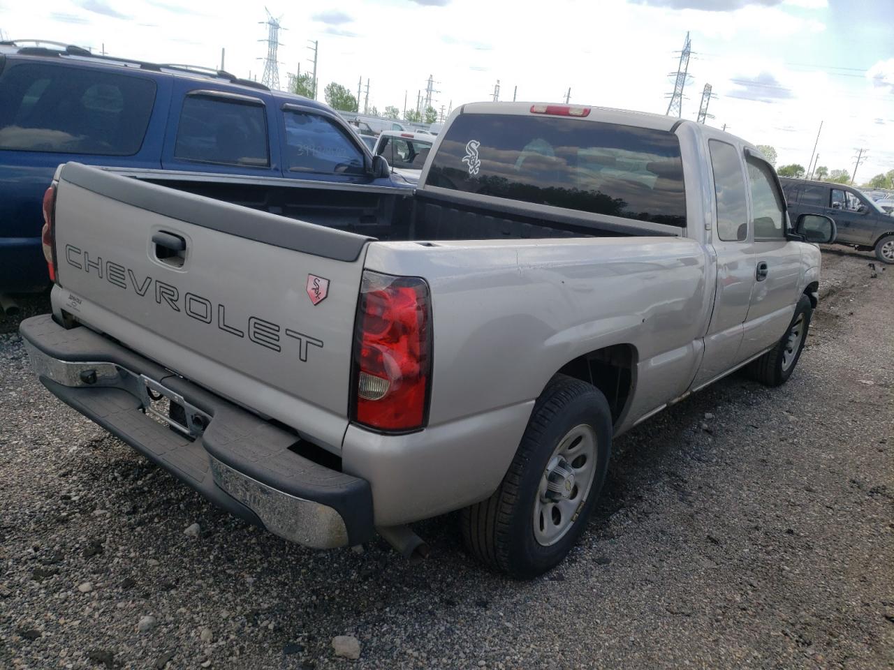 Photo 4 from auction – 2005 CHEVROLET SILVERADO with VIN 1GCEC19XX5Z305530