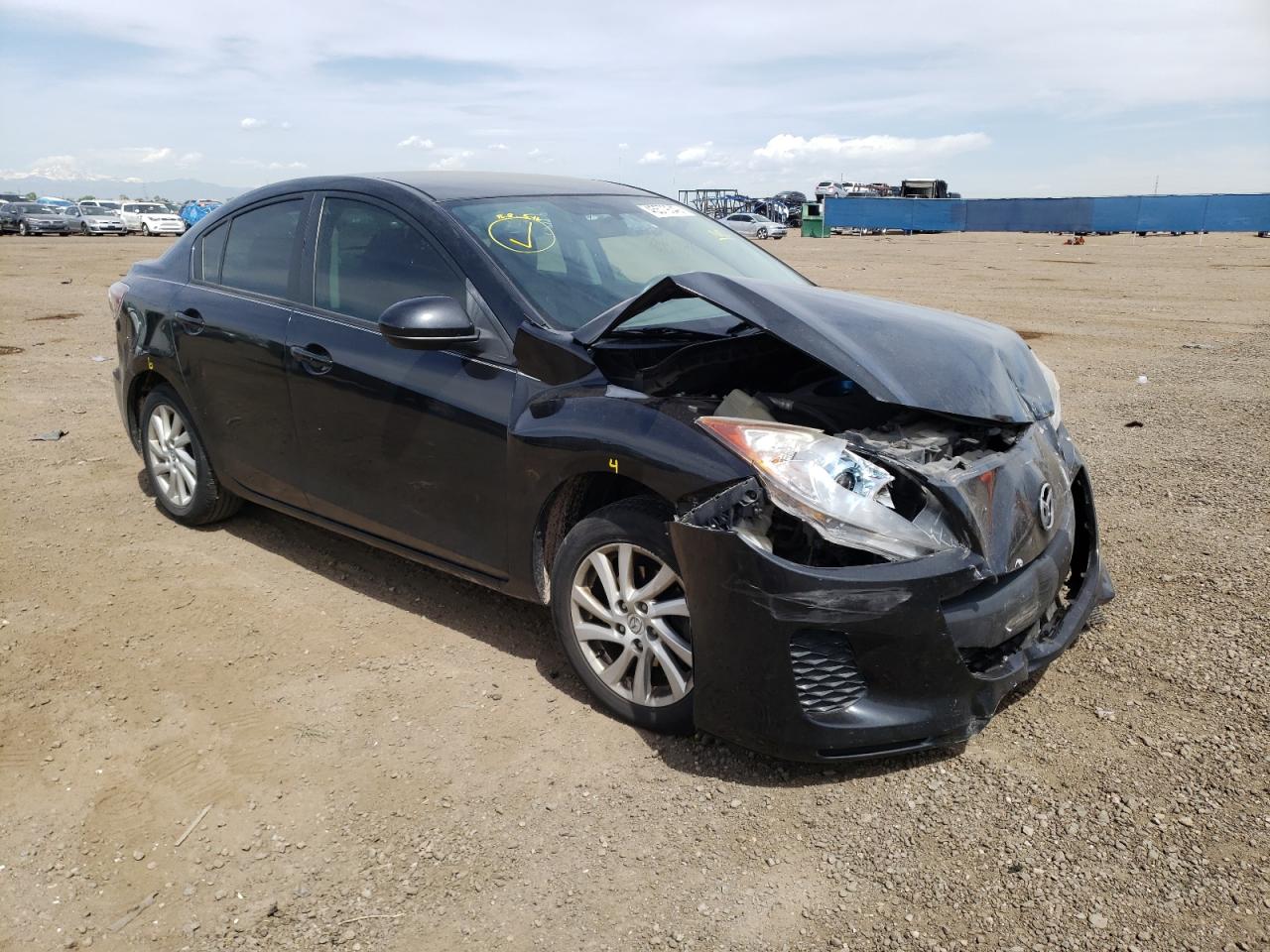 MAZDA 3 I 2012 with VIN JM1BL1V74C1655384 - Photo from auction