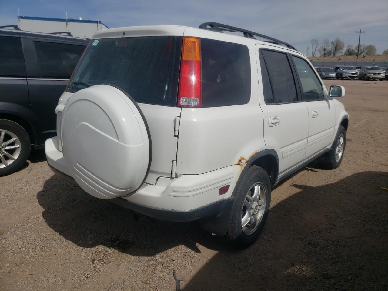 Photo 4 from auction – 2000 HONDA CR-V SE with VIN JHLRD1877YS019392