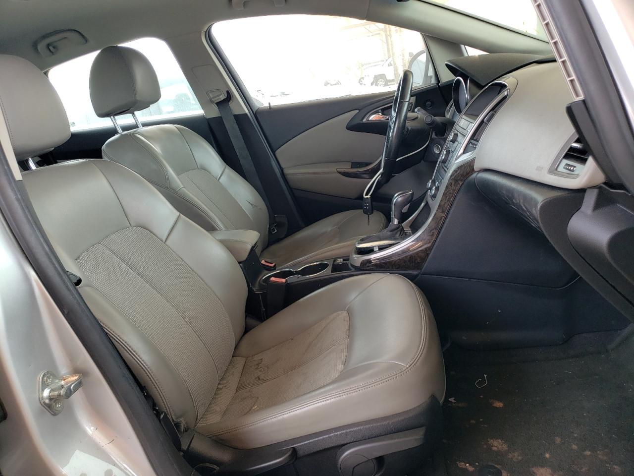 Photo 5 from auction – 2012 BUICK VERANO with VIN 1G4PP5SKXC4178626