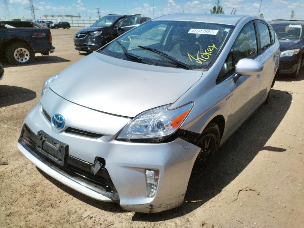 Photo 2 from auction – 2014 TOYOTA PRIUS with VIN JTDKN3DU7E1774983