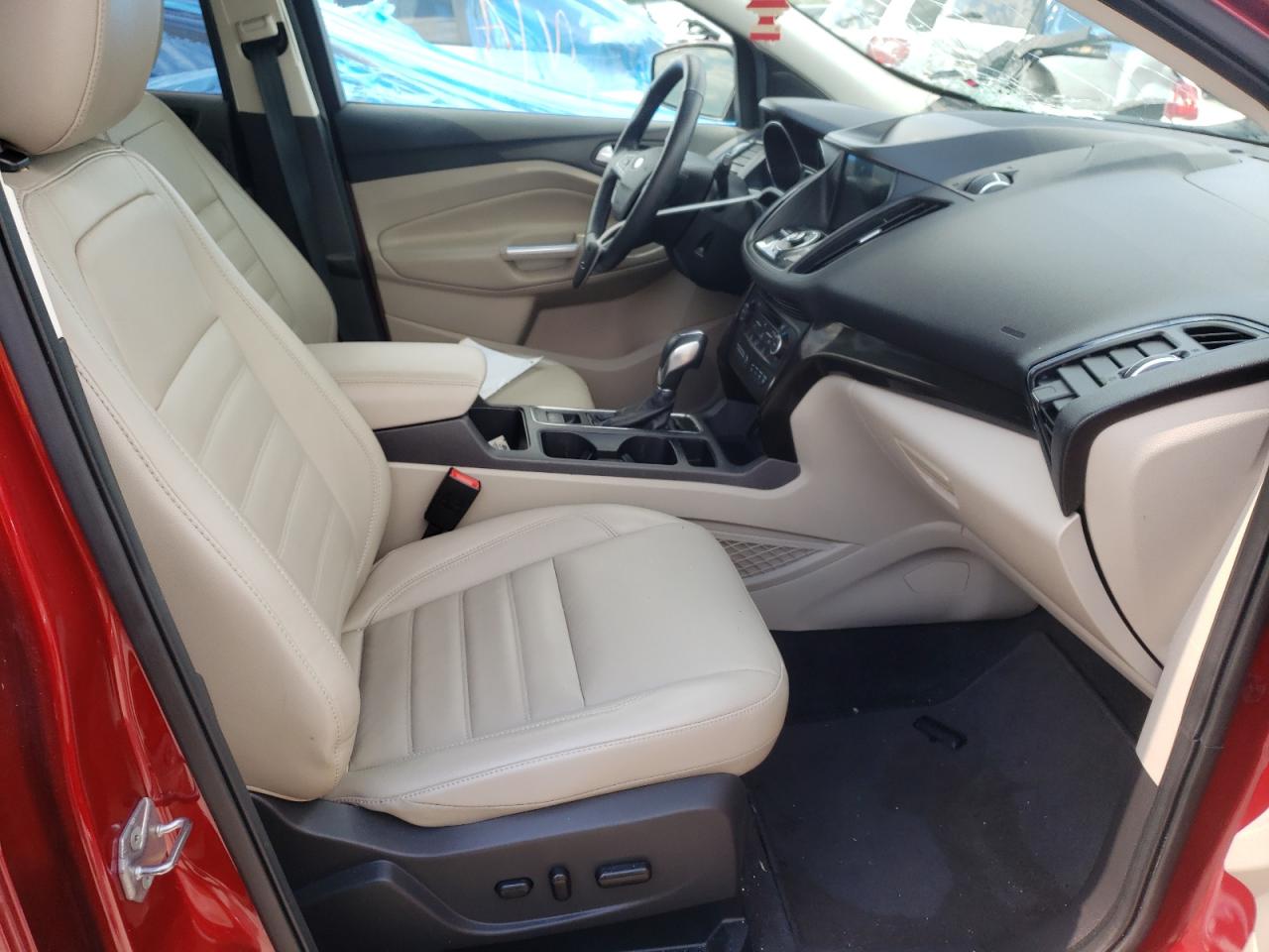 Photo 5 from auction – 2019 FORD ESCAPE TIT with VIN 1FMCU0J92KUA38786