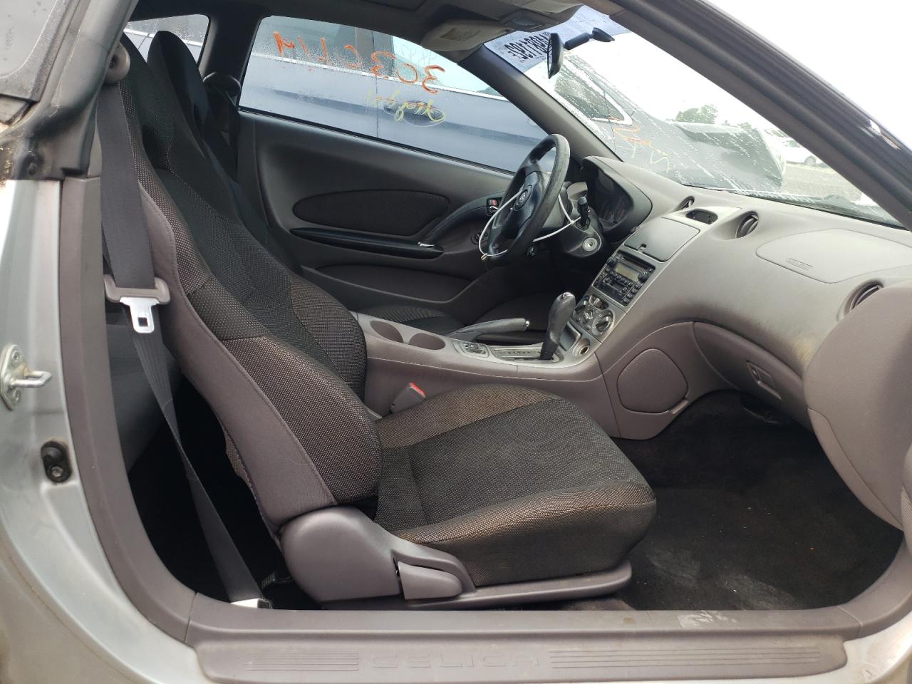 Photo 5 from auction – 2001 TOYOTA CELICA GT with VIN JTDDR32T010108250