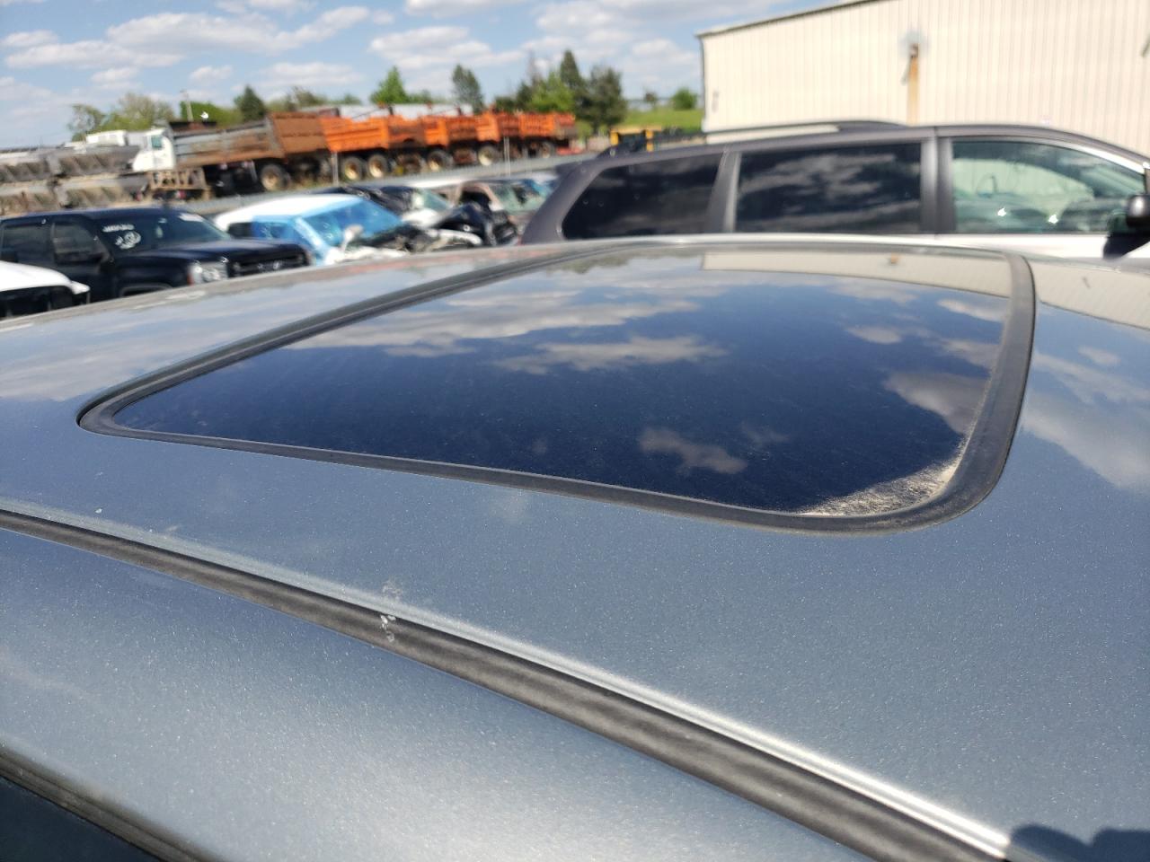 Photo 9 from auction – 2005 TOYOTA CAMRY LE with VIN 4T1BE30K05U535547