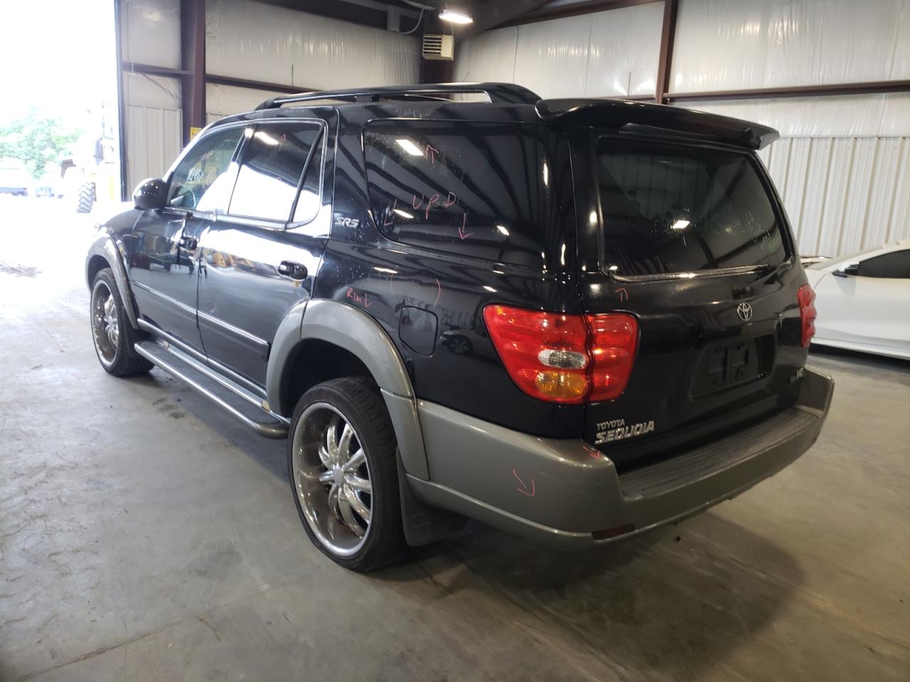 Photo 3 from auction – 2004 TOYOTA SEQUOIA with VIN 5TDZT34AX4S231946