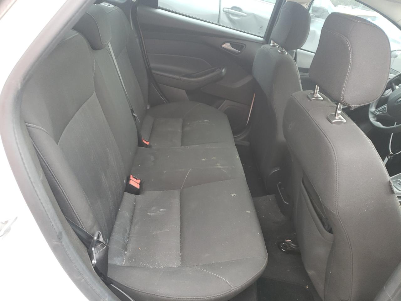 Photo 6 from auction – 2018 FORD FOCUS SE with VIN 1FADP3F20JL231199
