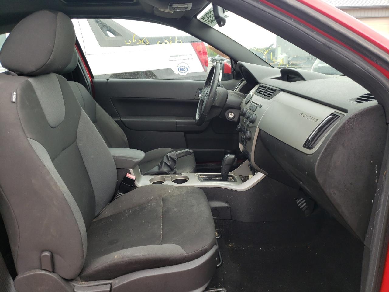Photo 5 from auction – 2008 FORD FOCUS with VIN 1FAHP33N98W193013