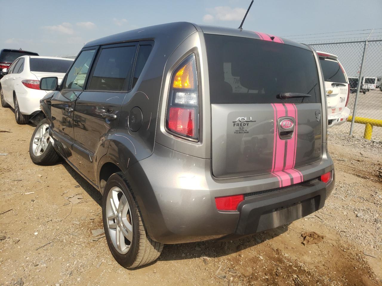 Photo 15 from auction – 2011 KIA SOUL with VIN KNDJT2A21B7238067