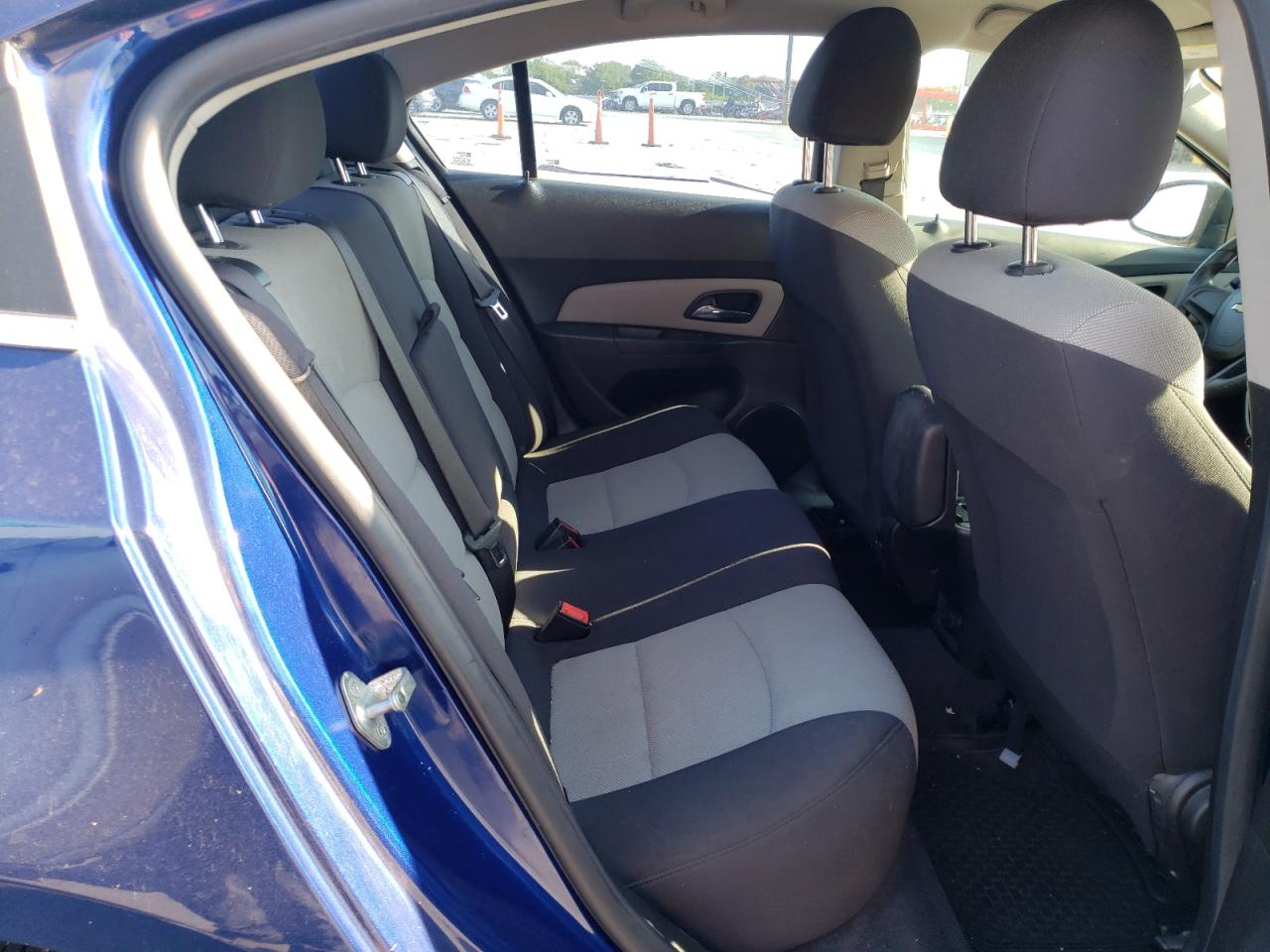 Photo 6 from auction – 2012 CHEVROLET CRUZE LS with VIN 1G1PC5SH5C7392600