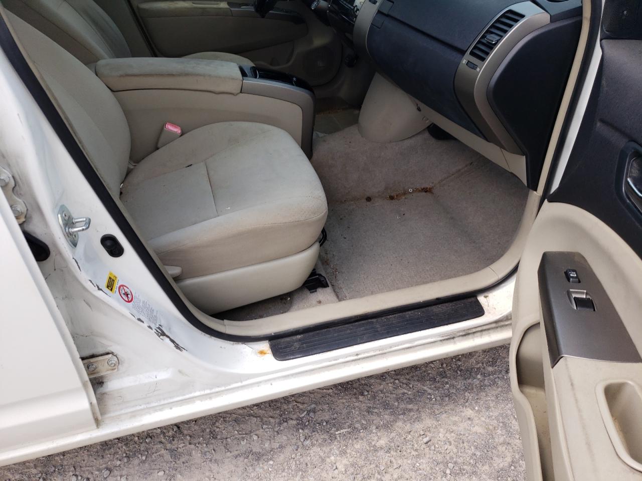 Photo 5 from auction – 2007 TOYOTA PRIUS with VIN JTDKB20U477659816