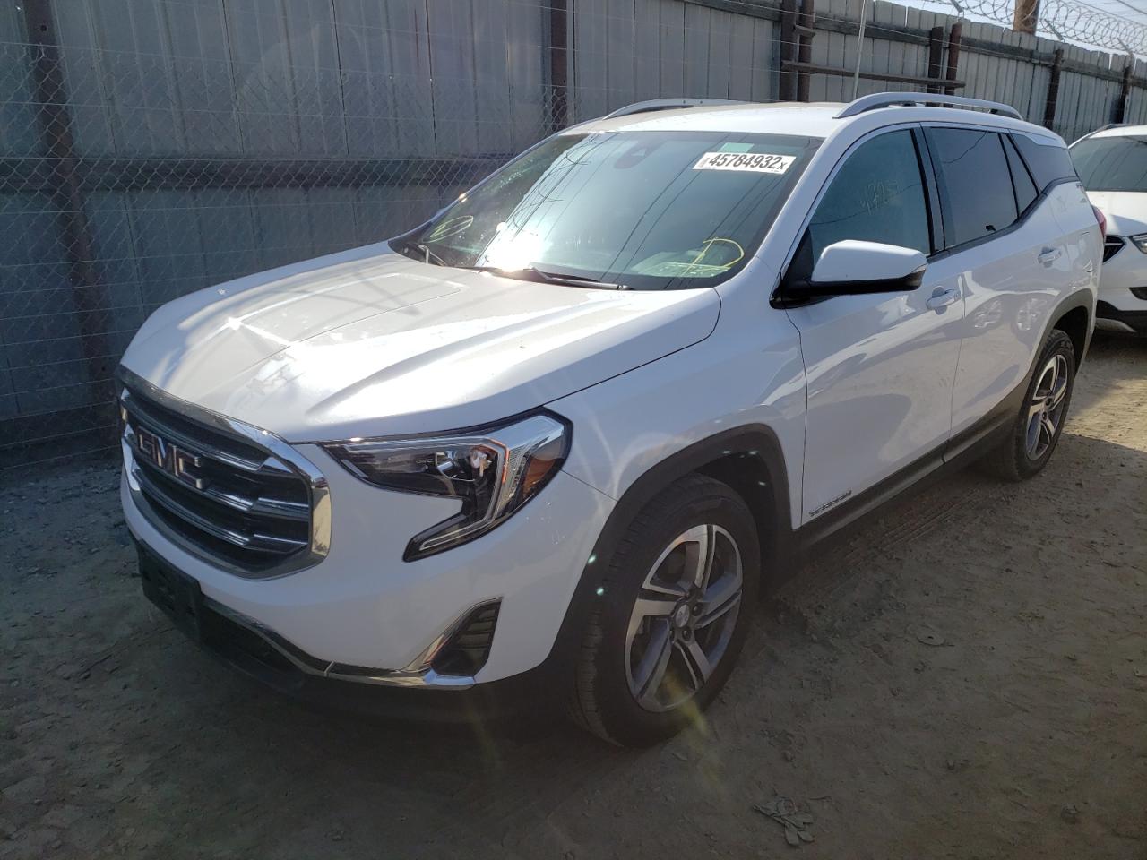 Photo 2 from auction – 2020 GMC TERRAIN SL with VIN 3GKALPEV4LL235084