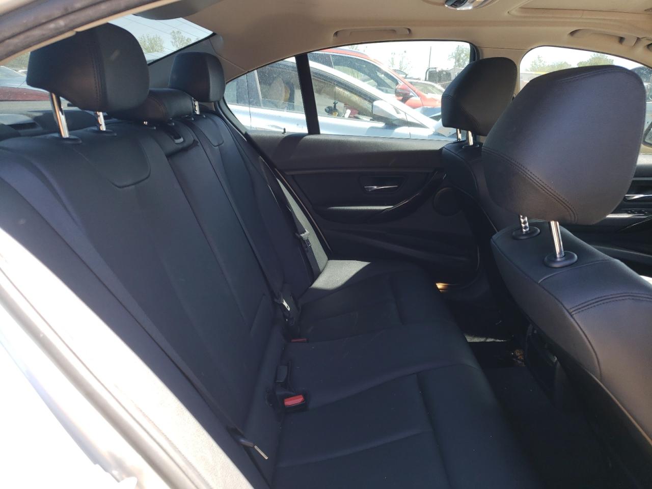 Photo 6 from auction – 2015 BMW 320 I XDRI with VIN WBA3C3C56FP663938