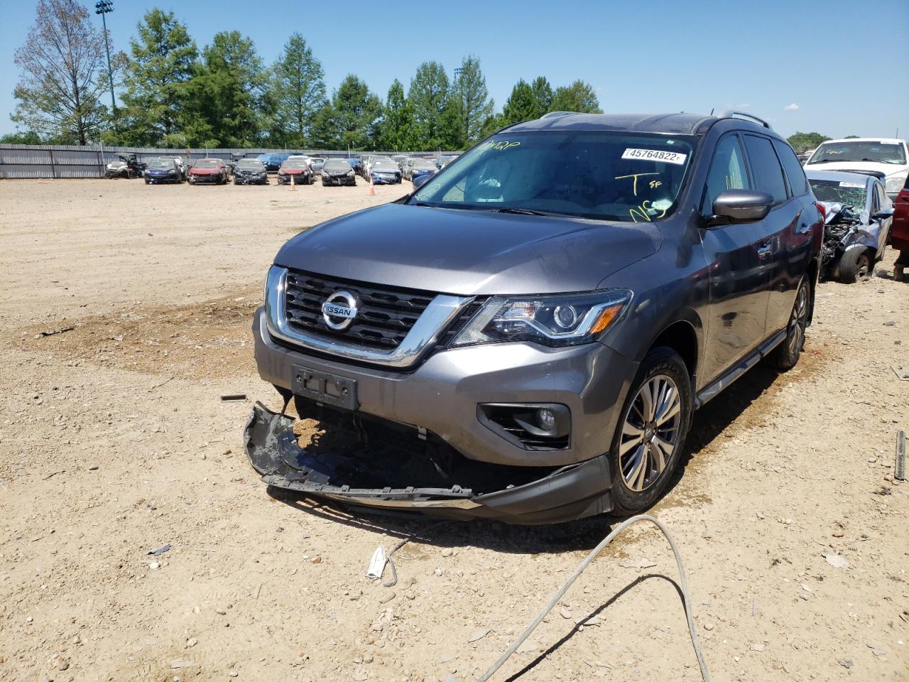 Photo 2 from auction – 2017 NISSAN PATHFINDER with VIN 5N1DR2MM9HC610095
