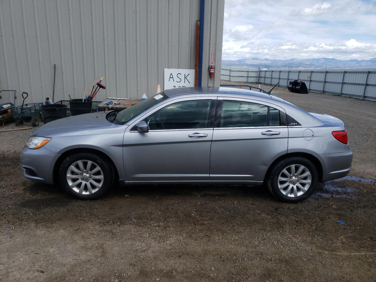 Photo 9 from auction – 2013 CHRYSLER 200 TOURIN with VIN 1C3CCBBB3DN762637