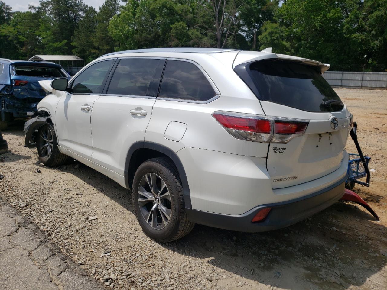 Photo 3 from auction – 2016 TOYOTA HIGHLANDER with VIN 5TDKKRFHXGS164366