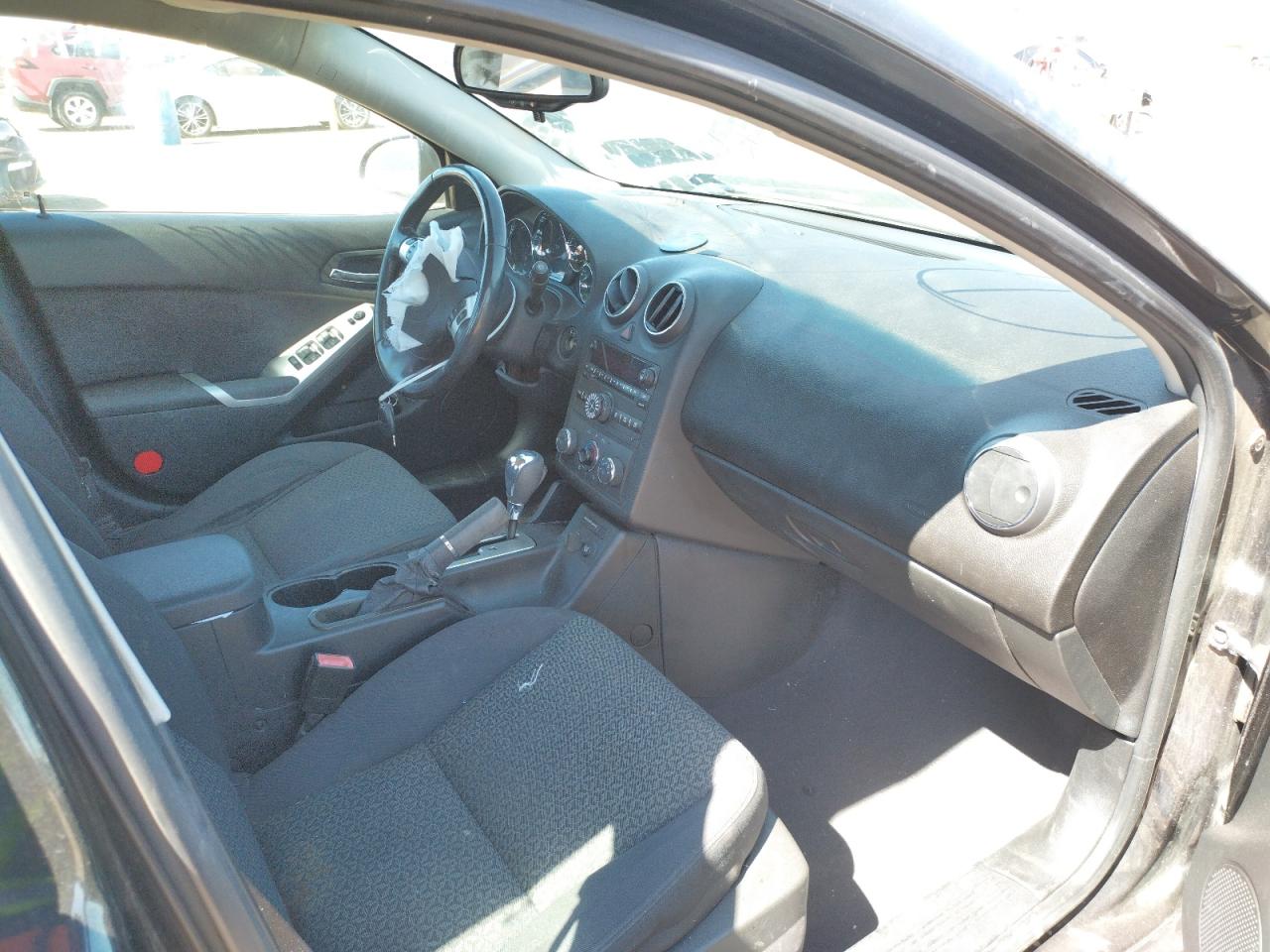 Photo 5 from auction – 2010 PONTIAC G6 with VIN 1G2ZA5E08A4116345