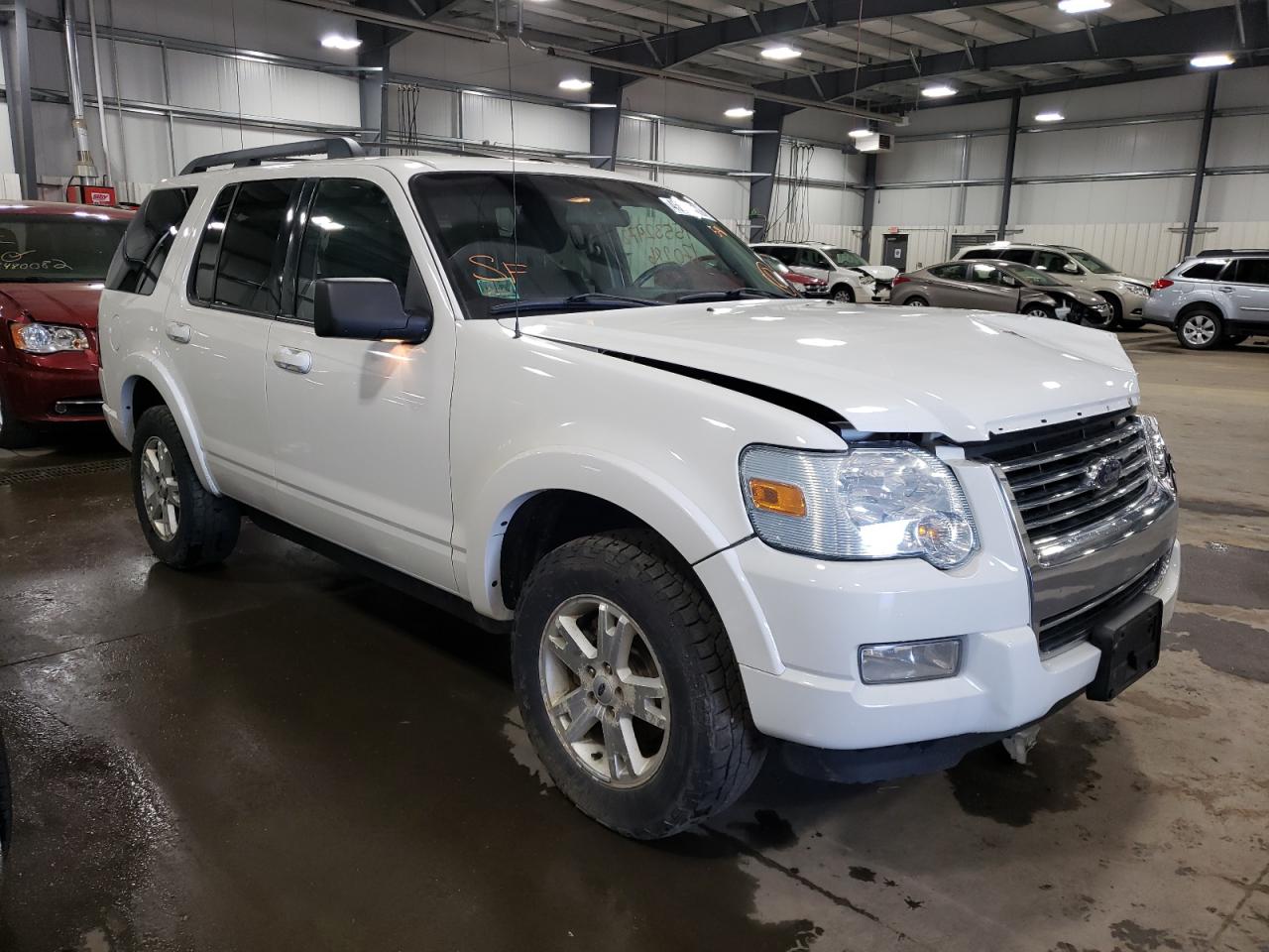 FORD EXPLORER X 2009 مع رقم تعريف المركبة 1FMEU73E29UA16129 - صورة من المزاد