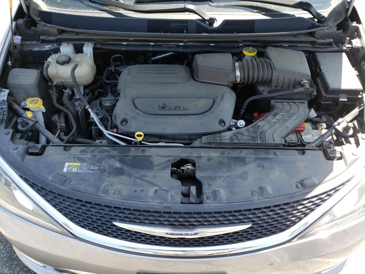 Photo 7 from auction – 2020 CHRYSLER PACIFICA T with VIN 2C4RC1BG7LR205095