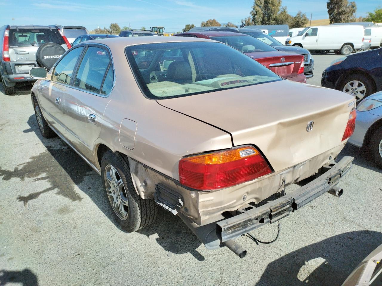 Photo 3 from auction – 2000 ACURA 3.2TL with VIN 19UUA5673YA037759