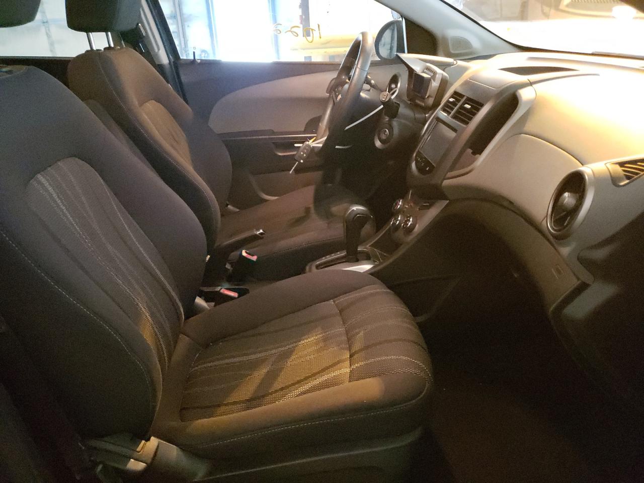 Photo 5 from auction – 2013 CHEVROLET SONIC LT with VIN 1G1JC6SB3D4182085
