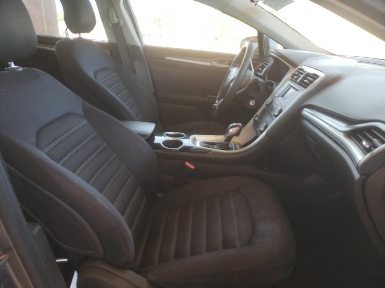 Photo 5 from auction – 2013 FORD FUSION SE with VIN 3FA6P0HR4DR120775