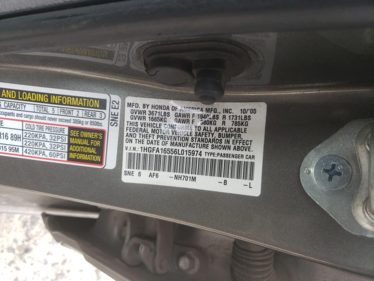 Photo 10 from auction – 2006 HONDA CIVIC LX with VIN 1HGFA16556L015974